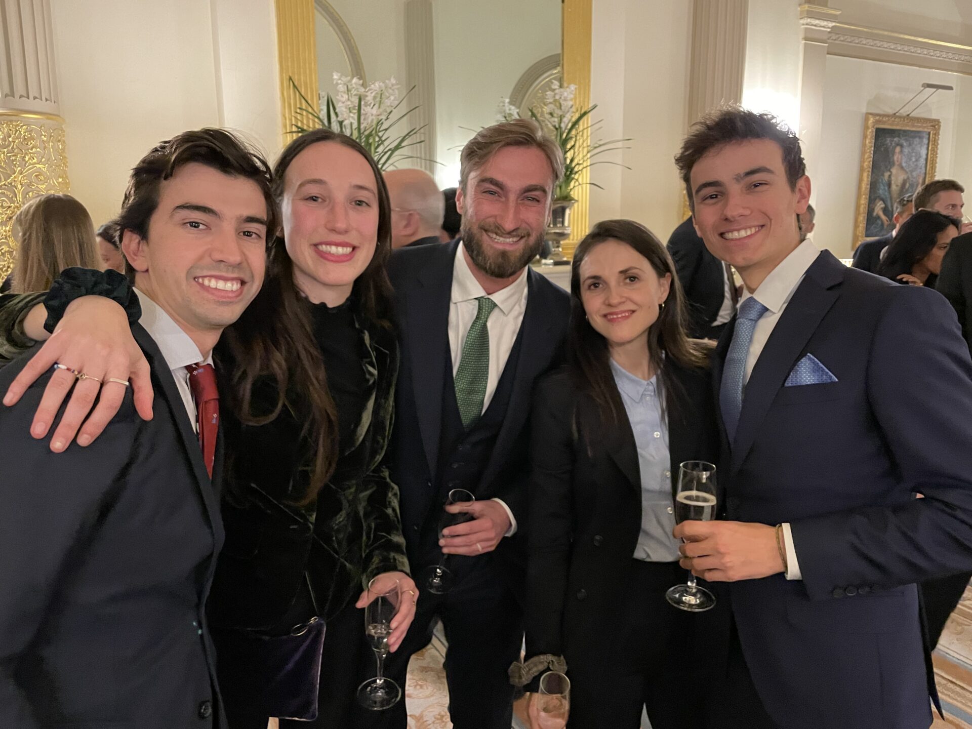 9F6B882C-C63A-40CC-997D-16C2A7904243